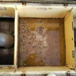 洗浄前のグリーストラップです 洗浄前のグリーストラップです